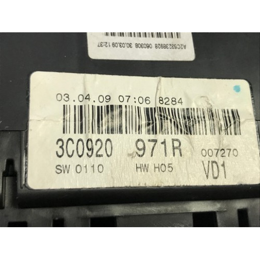 Панель приладів VW Passat B6 2.0TDI 2005-2010 3C0920971R